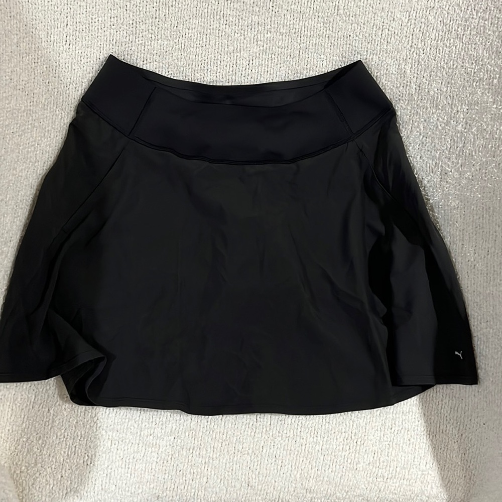 Puma black skort L new with silicon short grippers - Picture 1 of 6
